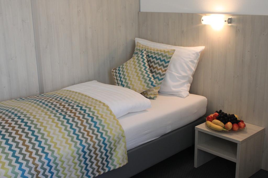 Best Sleep Hotel Spielberg Bei Knittelfeld Exteriör bild